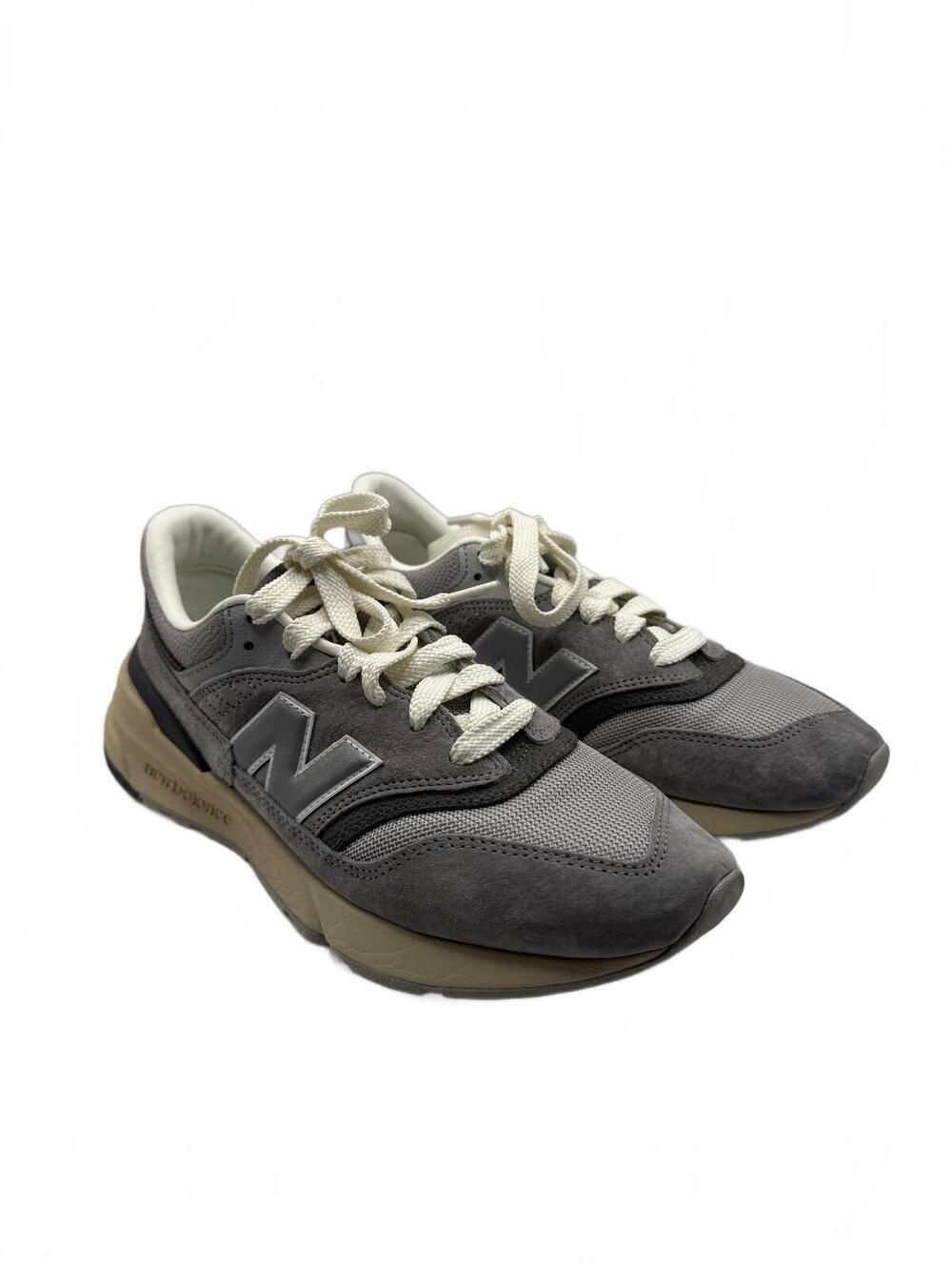 New Balance 997R Grey/Gray Women's Sneakers Size 10.5